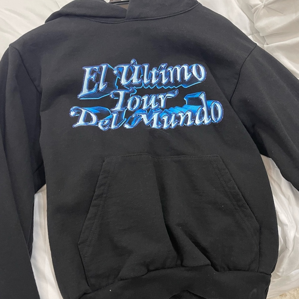 NEW!! Bad Bunny el ultimo tour del mundo hoodie